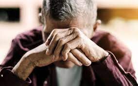 Idoso depressivo
